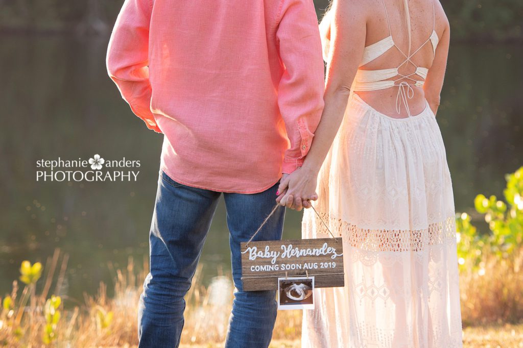 pregnancy announcement ideas with baby announcement sign and sonogram