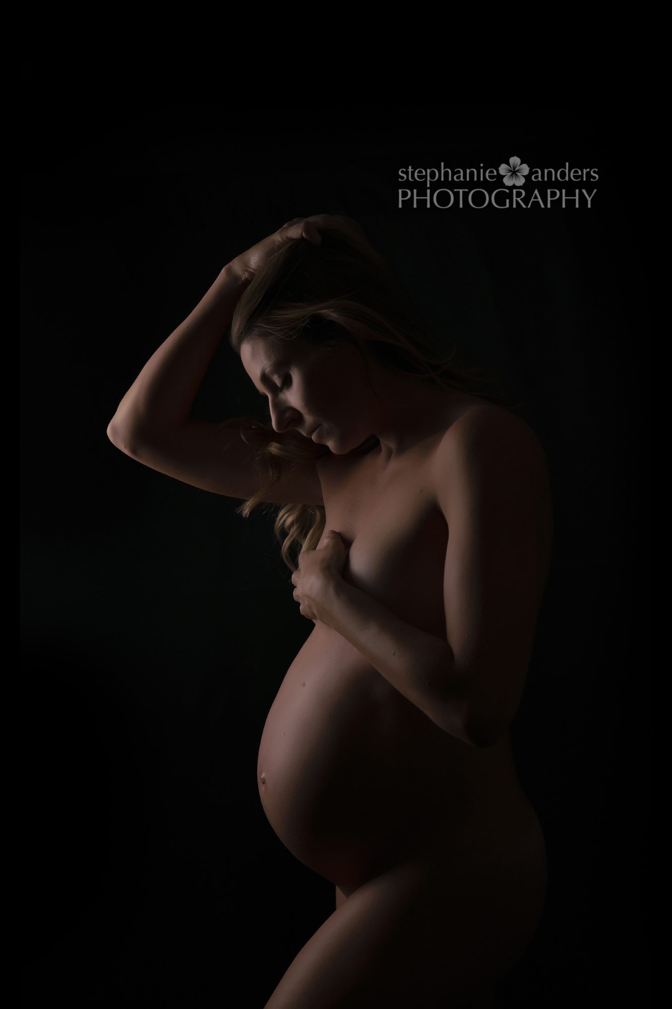 Maternity Pictures nude in studio miami