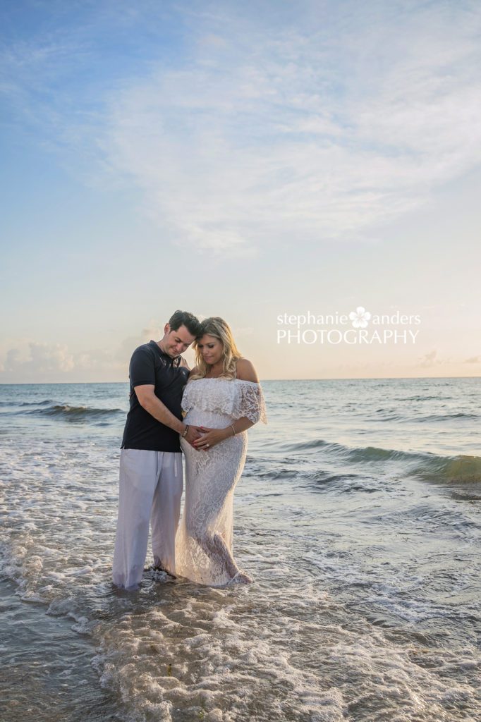 maternity pictures at miami beach