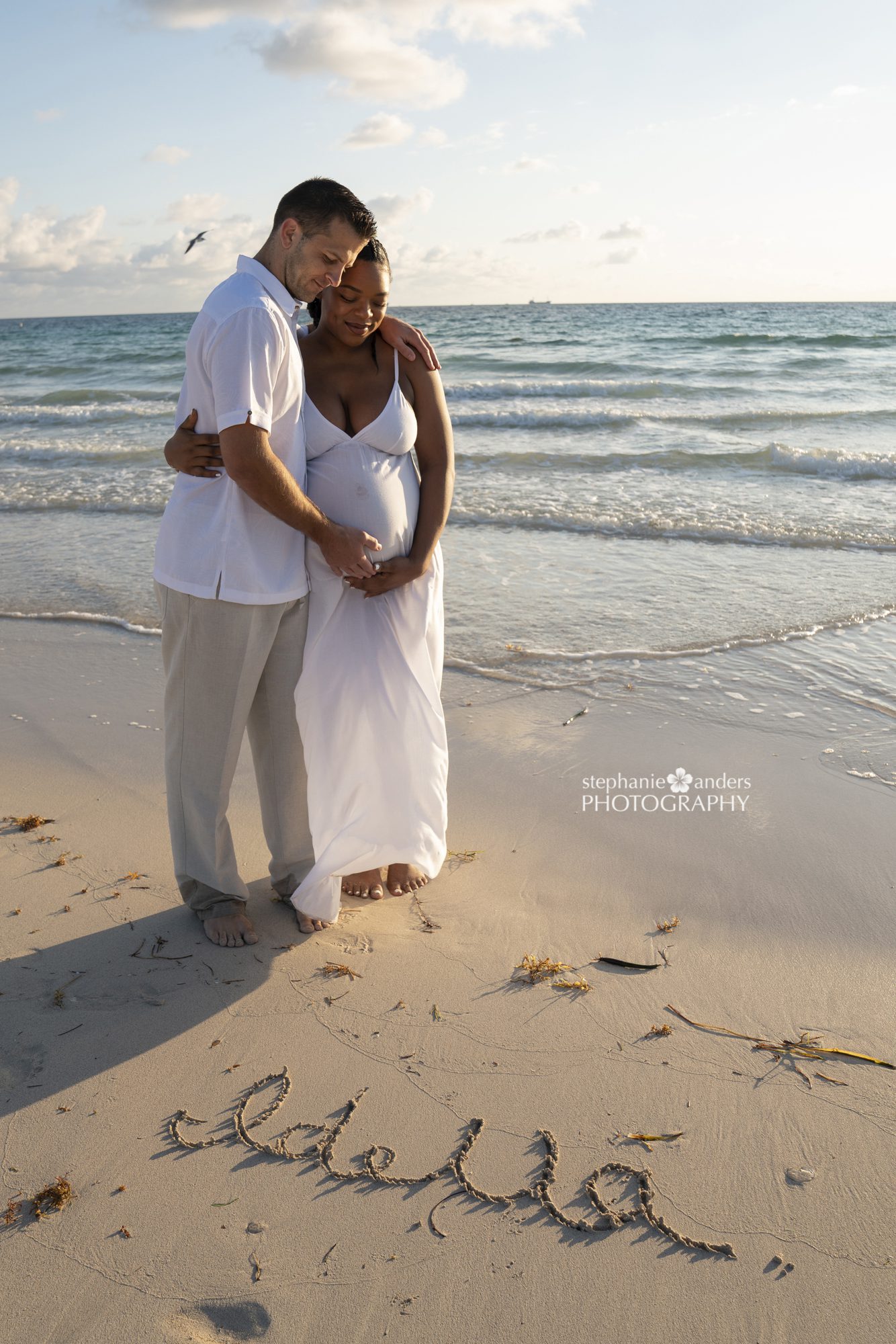 pregnancy beach photography