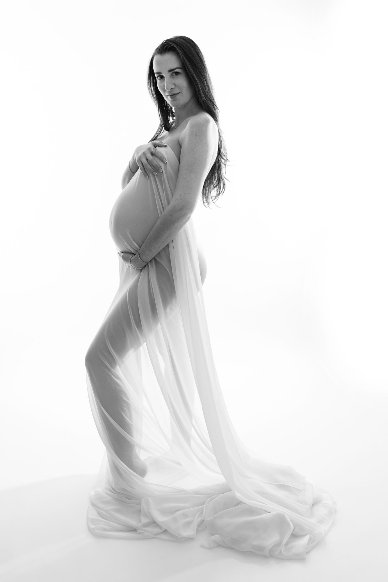 10-stunning-maternity-photoshoot-ideas-to-capture-your-magical-moments